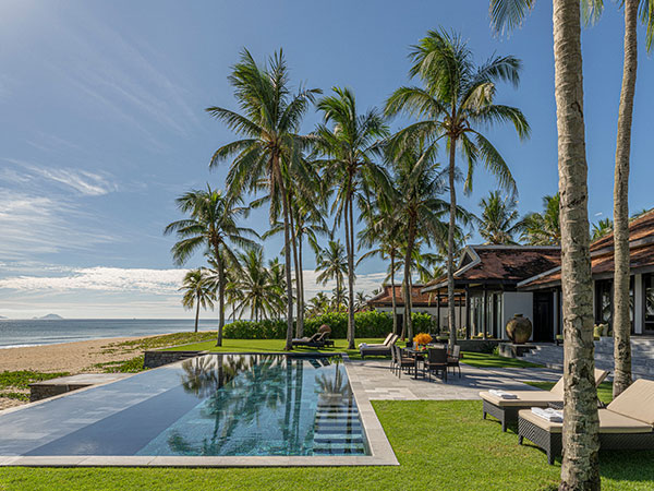 Four Seasons Resort The Nam Hai Hoi An pool