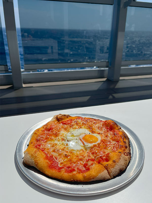 truffle and egg pizza