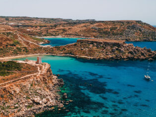 Malta Ghajn Tuffieha Bay