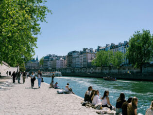 Paris makes a splash as the River Seine reopens for swimmers