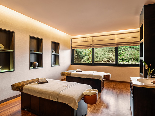 Shangri-La Rasa Ria Spa treatment room