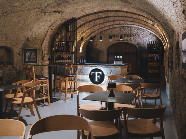 inside the cellar door at Tóth Ferenc wines