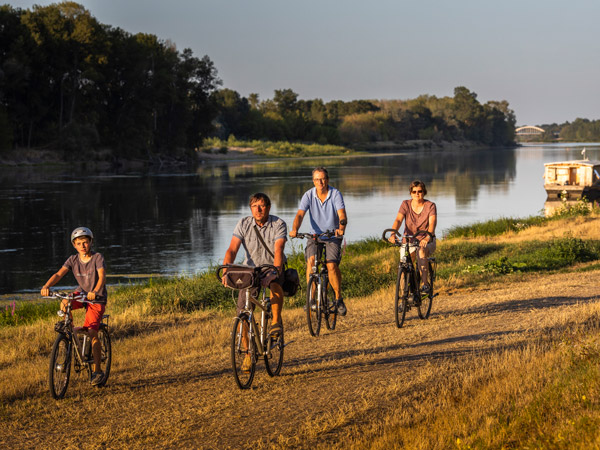 cycling along the banks of Loire River