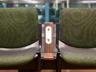 airport USB sockets betweek two chairs