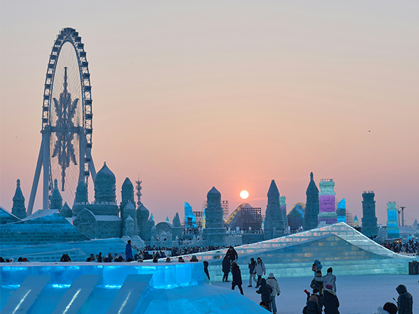 Ice and Snow Sculpture Festival, harbin