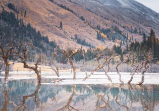 Jiuzhai Valley National Park in winter