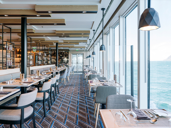 Aune restaurant onboard Ms Fridtjof Nansen
