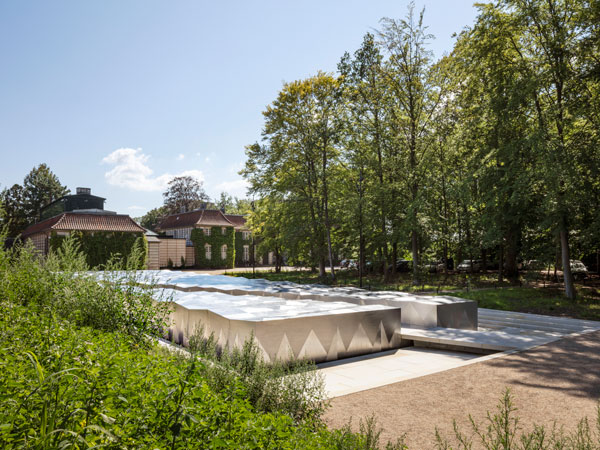 view to Sn&oslash;hettas wing, Copenhagen