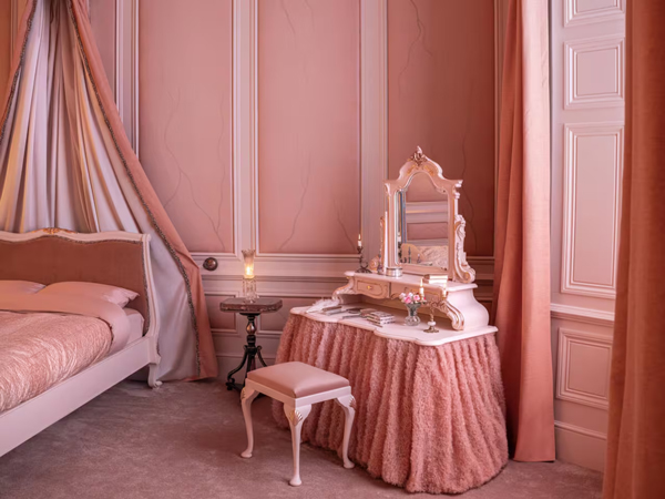 Cathy&rsquo;s Bedroom from &ldquo;Wuthering Heights&rdquo; movie Airbnb stay in England