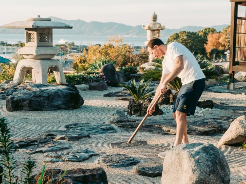 Karesansui is the meditative practice of aesthetic discipline. It's about impermanence, focus and calming the mind