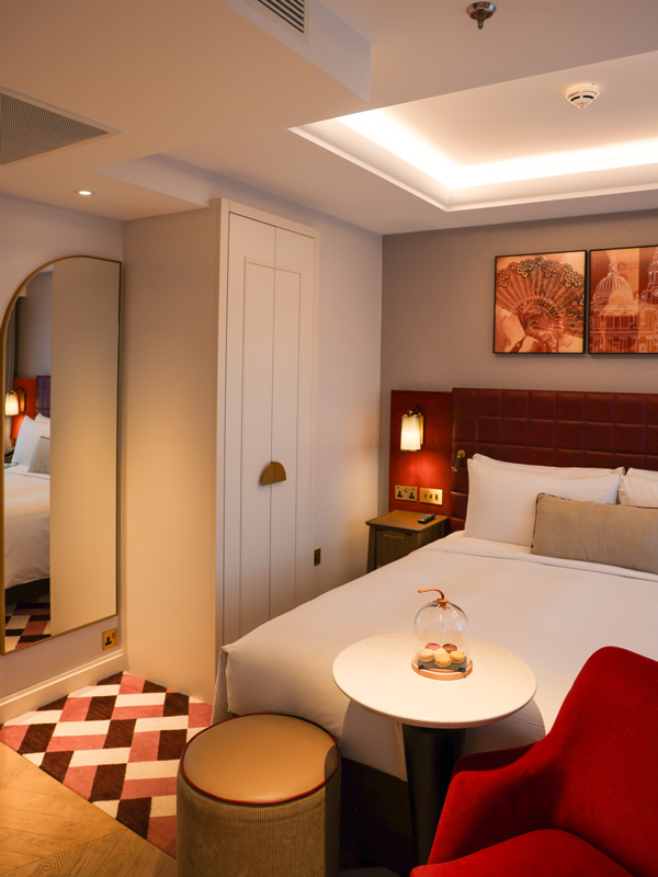 Lost Property St Paul&rsquo;s London bedroom