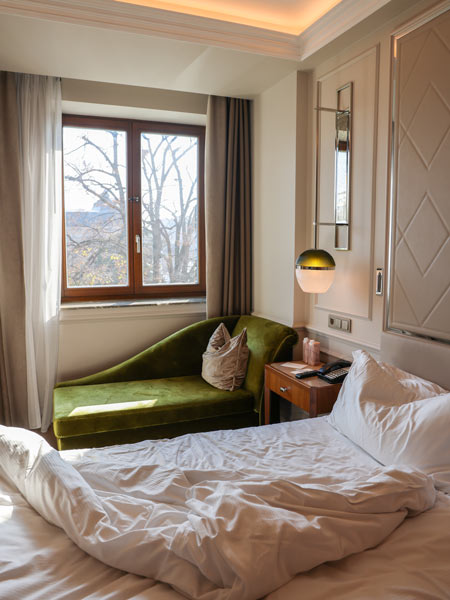 Intercontinental Athenee King Premium Corner Room