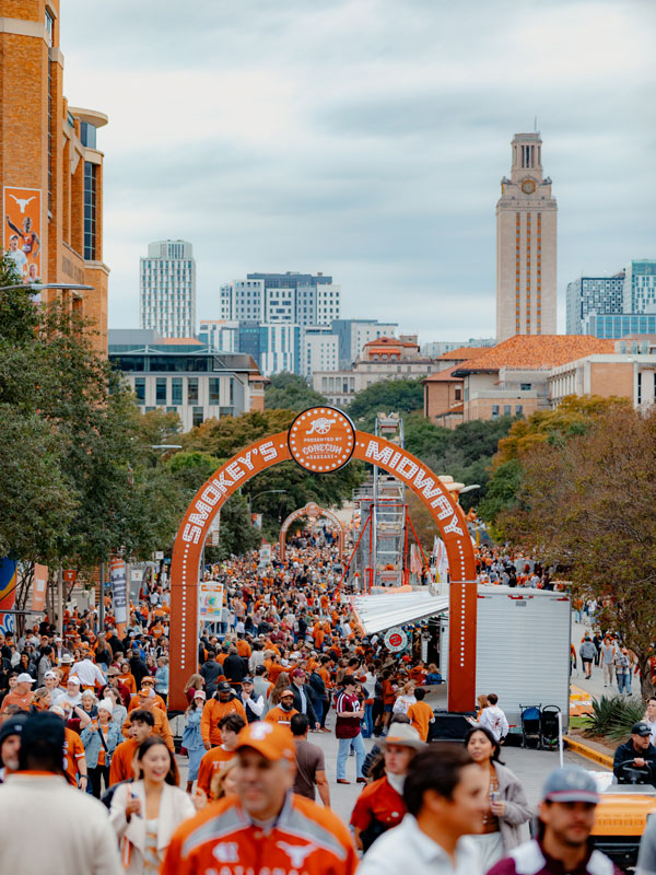 crowds gather at UFCU