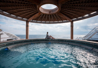 Izumi Japanese Bath onboard Diamond Princess