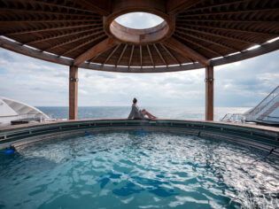 Izumi Japanese Bath onboard Diamond Princess