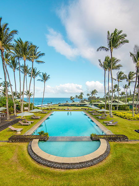 Resort pool on Kauaʻi