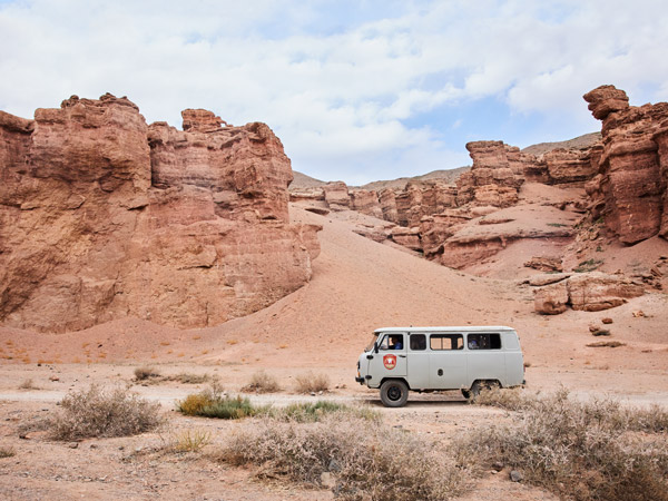 shuttle bus at Charyn Canyon