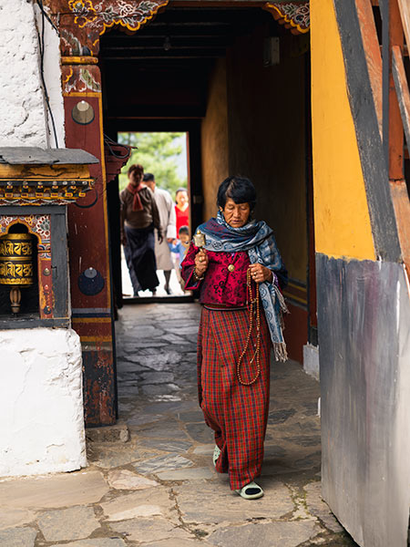lady having deep prayer 