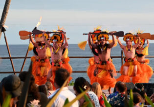 Voyagers of the Pacific lū‘au at the Royal Kona Resort