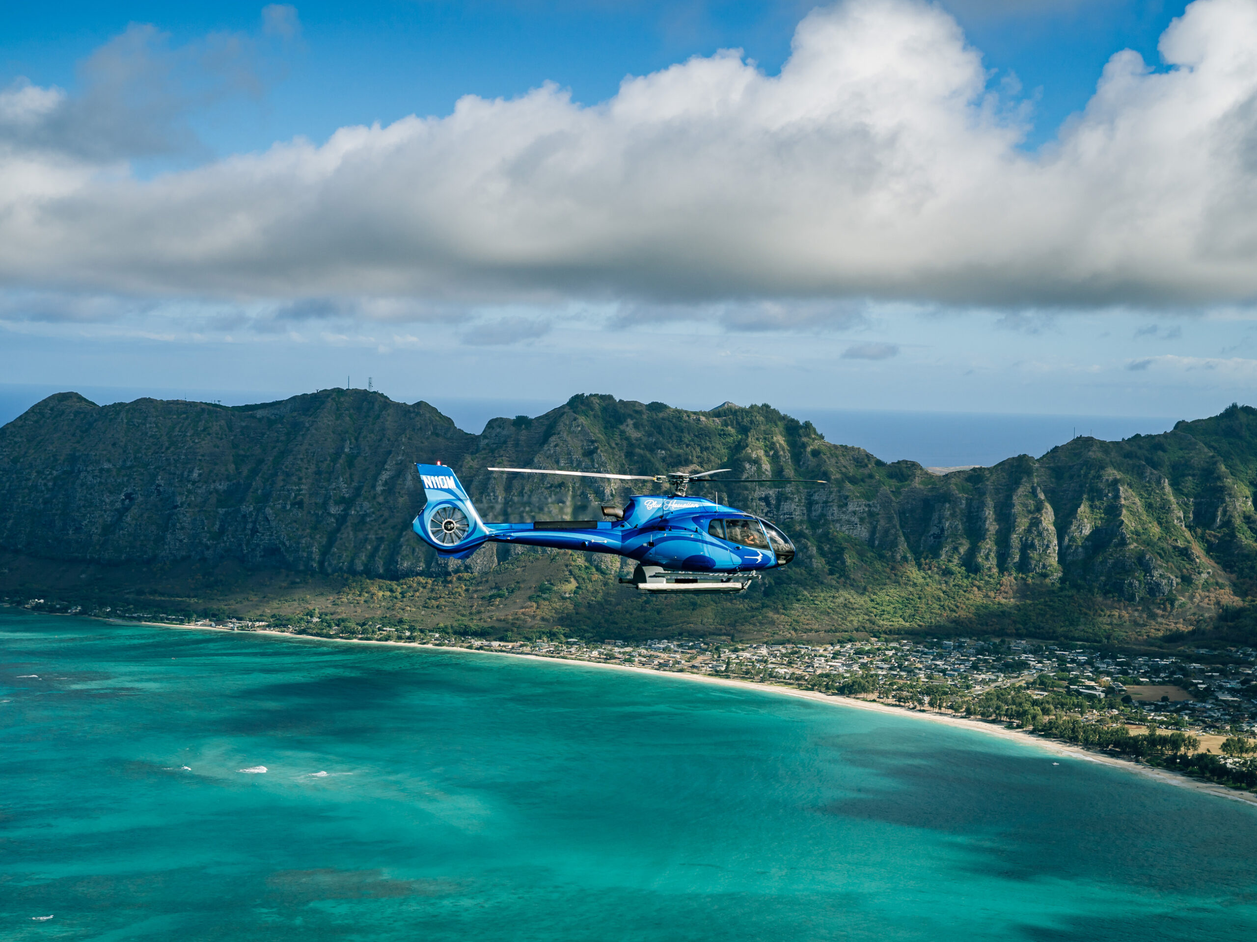 Blue Hawaiian Helicopters in Oahu