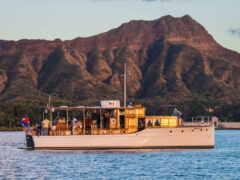 Vida Mia yacht in Oahu