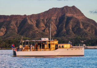 Vida Mia yacht in Oahu