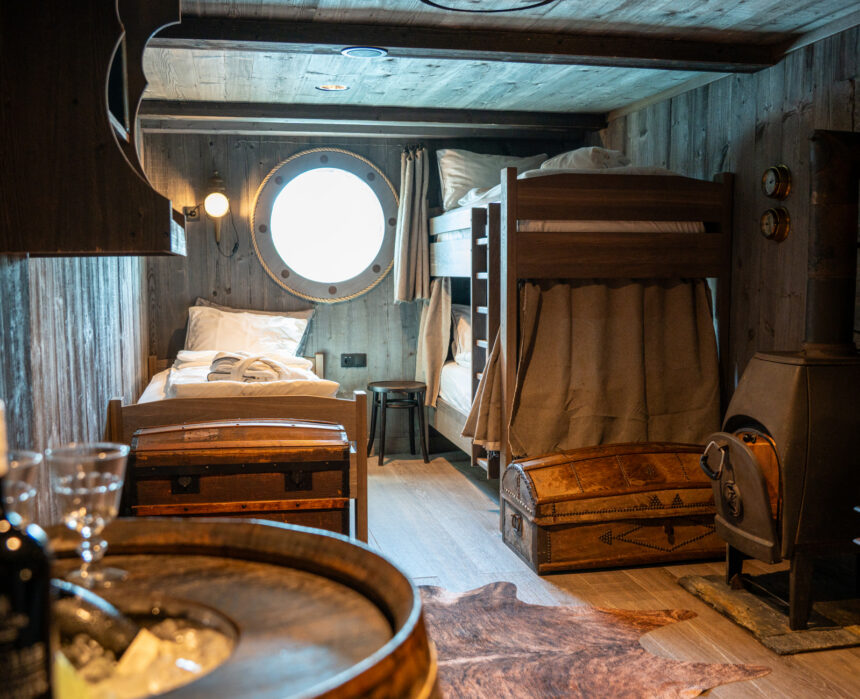 HX Expeditions 1896 Cabin