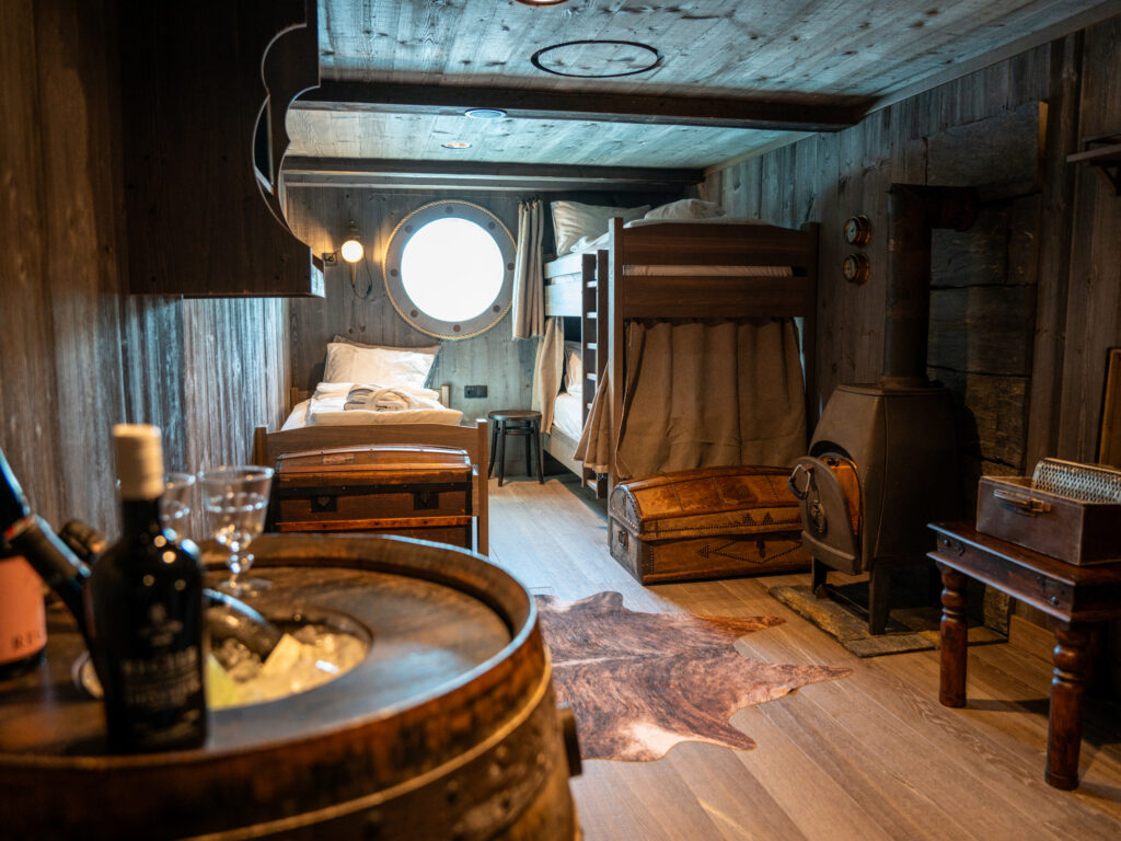 HX Expeditions 1896 Cabin
