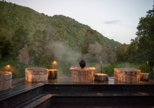 Ritual Patagónico Spa person in herbal Bath chile