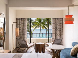 Moana Surfrider, A Westin Resort & Spa, Waikīkī Beach
