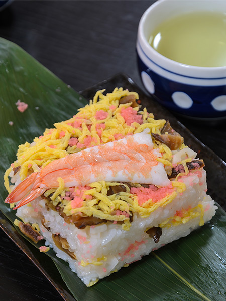 Iwakunizushi shrimp sushi with green tea Chugoku region food