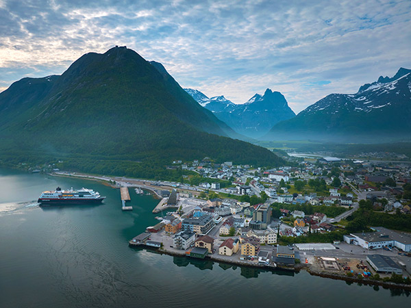 MS Trollfjord Hurtigruten’s Svalbard Line